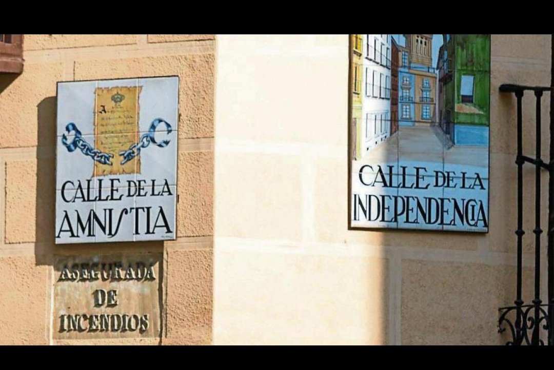 Pues así estamos, como esta esquina del Madrid de Los Austrias!!