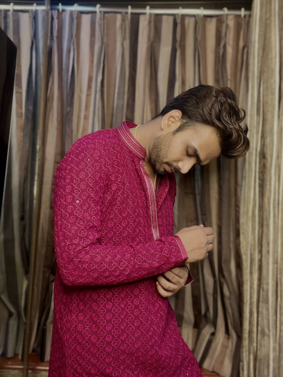 ankitazad46's tweet photo. #happydiwali #ootd https://t.co/hctwpRitiT