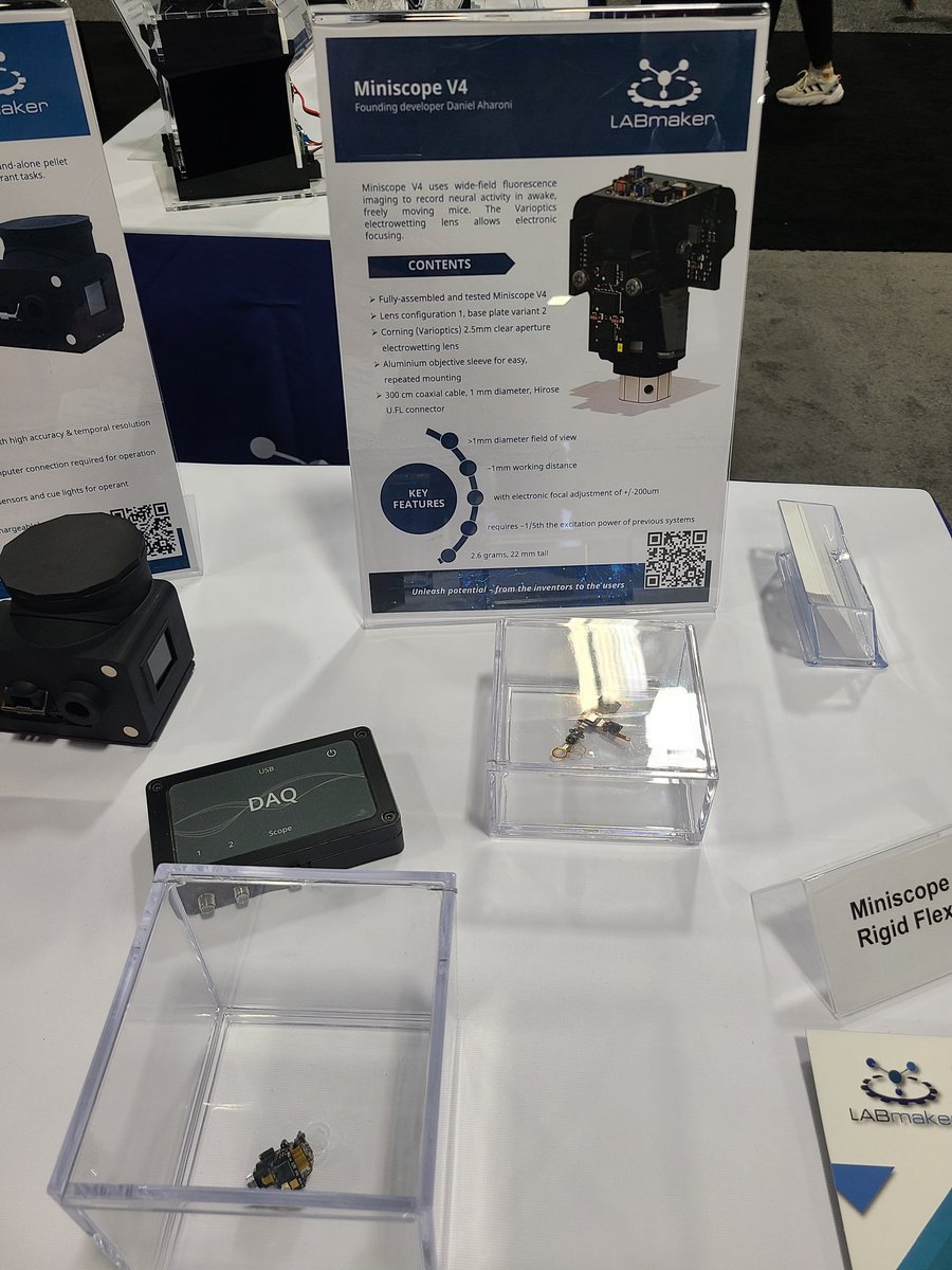Great to see more V4 Miniscopes at the @LabMakerOSH booth. They also are showing a bunch of other cool devices and a (almost finalized) MiniLFOV! 📍Booth 638