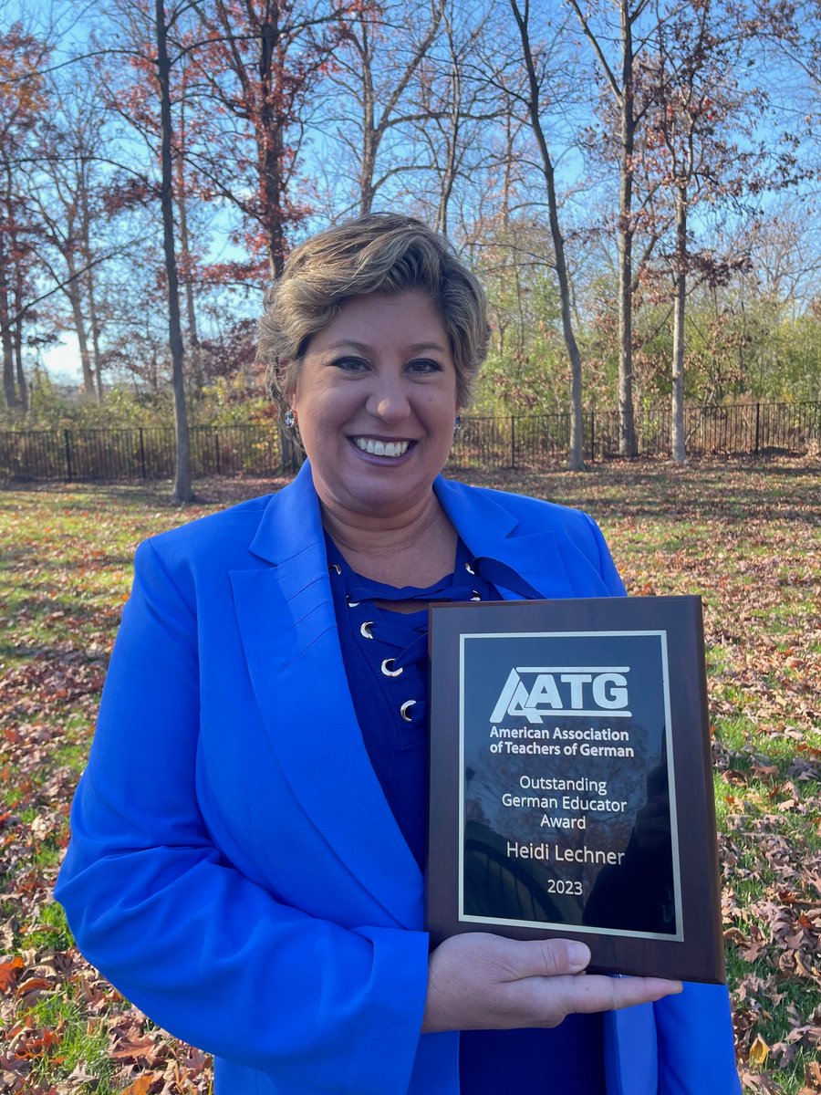 Danke AATG!  It was an honor to receive the AATG Outstanding German Educator Award today.  German teachers are amazing, resilient and creative, and I am overwhelmed to have been selected. <a href="/AATGOnline/">AATG</a> <a href="/NoIlAATG/">Northern Illinois AATG</a> <a href="/ICTFL/">ICTFL</a> @D128 #D128DARING