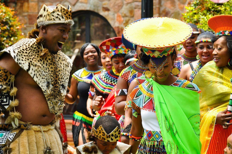 [ON AIR] #OurDynasty

Topic: Divorce in the Zulu Culutre - We speak with Gogo Khanyakude Mabuza - African Cultural Expert and Founder of Indigenous Knowledge Consultancy: Ukudloza

#SAfmMorningBliss with @PatriciaNNtuli