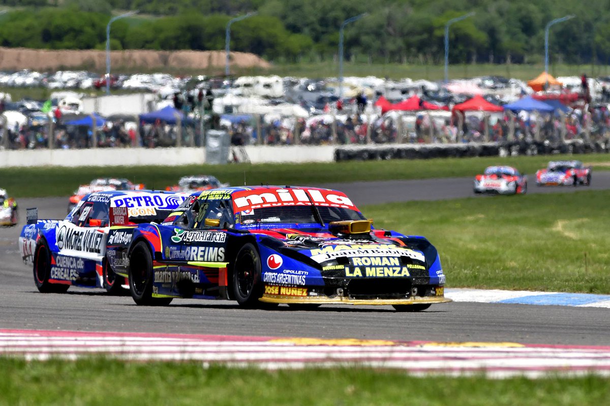 motoresapleno's tweet image. #TurismoCarretera en #Toay, #LaPampa II – #Final: Germán #Todino vence a Juan Martín #Trucco sobre a metros de la bandera a cuadros. #motoresapleno #automovilismo #motorsport #TCenToay #TC #CopadeOro 
motoresapleno.com.ar/2023/11/turism…