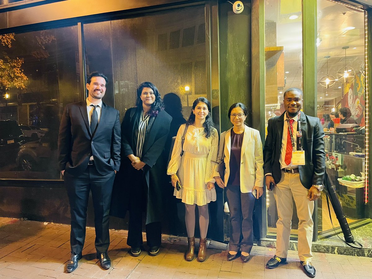 <a href="/BrainBody_Lab/">Abha Karki Rajbhandari, PhD</a> and <a href="/ShresthaLab/">Shrestha Lab</a> labs celebrating our debut and successful poster presentations at <a href="/SfNtweets/">Society for Neuroscience (SfN)</a> as new PIs! It was the the first time for our trainees attending SfN, and it was an absolute blast! 🧠