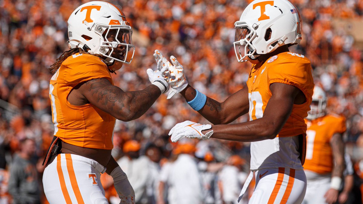 Jalen Wiggins (@wigginsjalen06) on Twitter photo #AGTG 🙏🏿
I am Extremely Blessed and Honored to receive an Offer from The University of Tennessee <a href="/Vol_Football/">Tennessee Football</a> <a href="/CoachKelseyPope/">Kelsey Pope</a> <a href="/coachg76/">Rodney Garner</a> <a href="/Rhsathletics1/">Rickards Athletics</a> #AGTG 🙏🏿
I am Extremely Blessed and Honored to receive an Offer from The University of Tennessee <a href="/Vol_Football/">Tennessee Football</a> <a href="/CoachKelseyPope/">Kelsey Pope</a> <a href="/coachg76/">Rodney Garner</a> <a href="/Rhsathletics1/">Rickards Athletics</a>