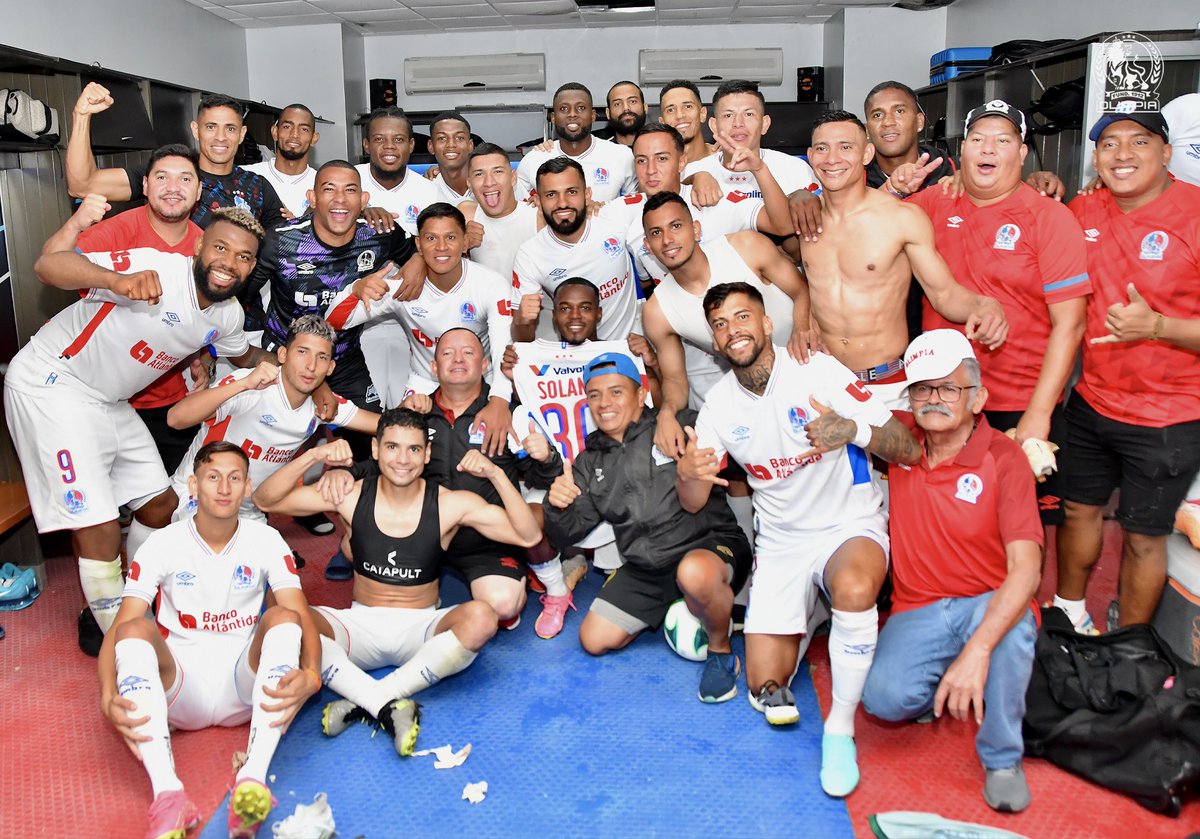 CDOlimpia's tweet image. ¡𝗘𝗦𝗧𝗢 𝗘𝗦 𝗢𝗟𝗜𝗠𝗣𝗜𝗔! 💪🏻
Una familia que junta va por más. 🤜🏼🤛🏻