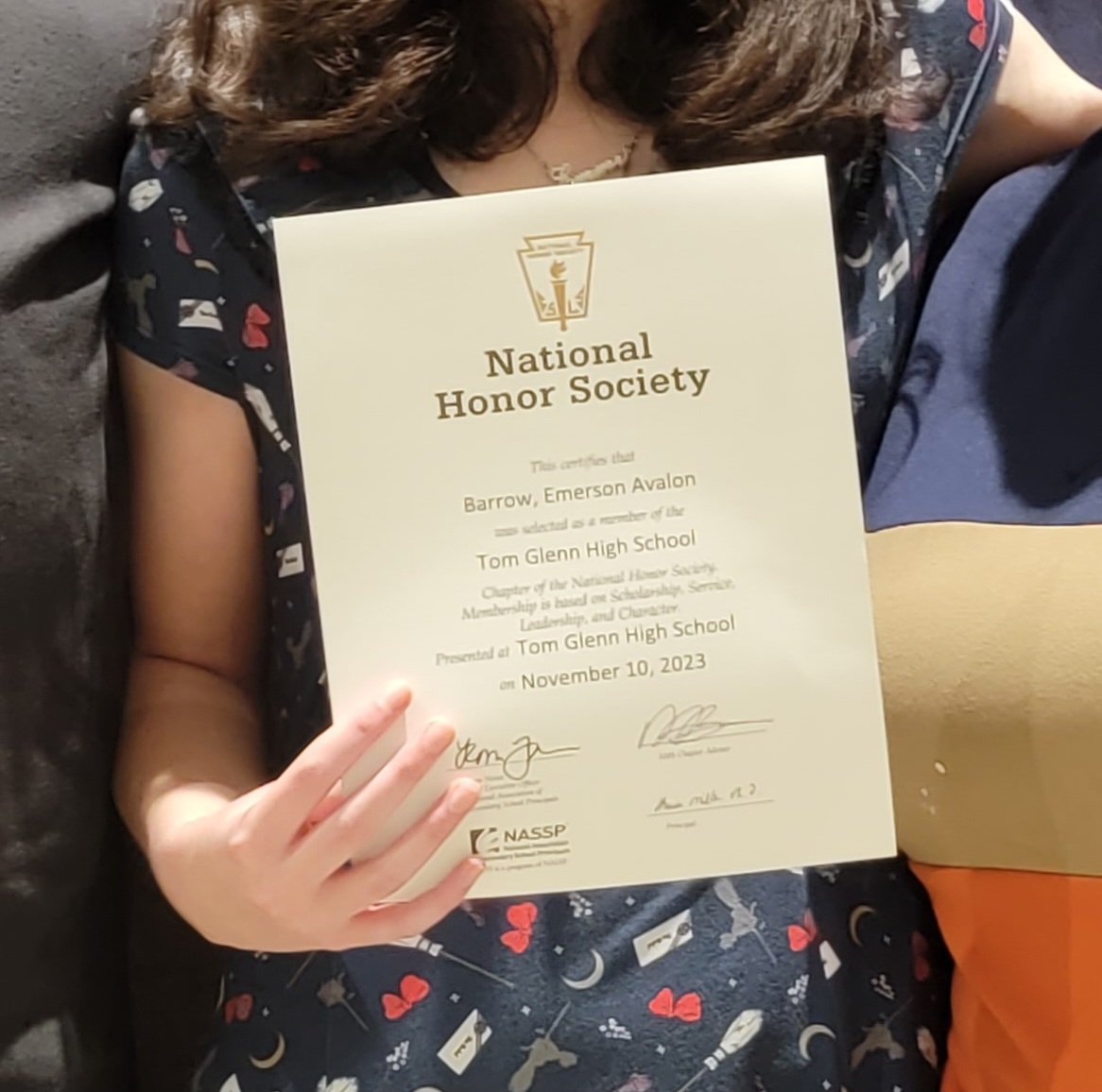 Friday evening Emerson was inducted into the National Honor Society at her school.  She had to have at least a 4.5 GPA (she has a 4.98) and exhibit excellence in service, leadership, character and scholarship.  This kid is going places ❤️ Once again, we're very proud of her.