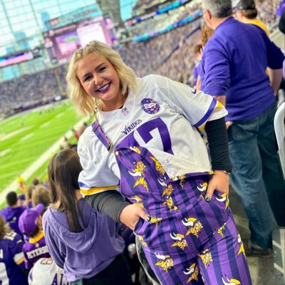 GraceRickenbach's tweet photo. #NewProfilePic https://t.co/QR88T2WTAQ