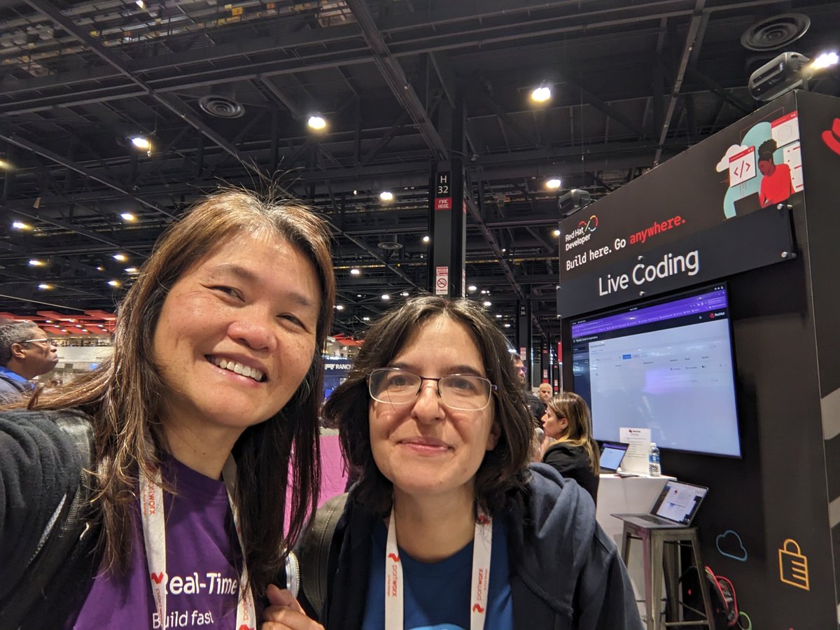 mgrygles's tweet photo. Meeting and seeing new+old #communityColleagues speakers @KubeCon_ https://t.co/CFEBlBmZ8O