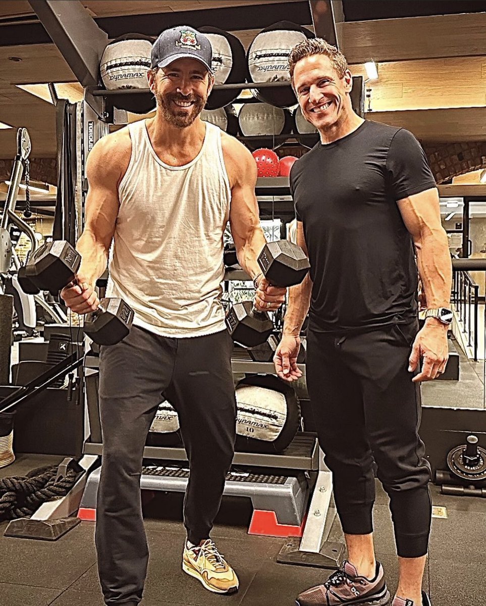 AvengersUpdated's tweet photo. Ryan Reynolds hitting the gym for ‘DEADPOOL 3’ with Don Saladino and Blake Lively 📸 https://t.co/MFybK4R2UK