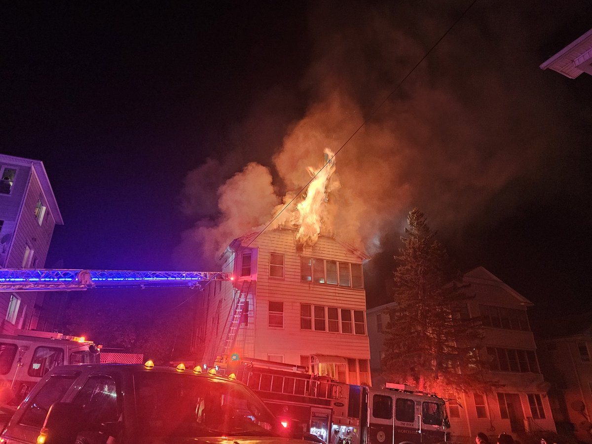 AndrewWorc's tweet photo. @BreakngNewsPhtg https://t.co/aLBTFTrFYT
