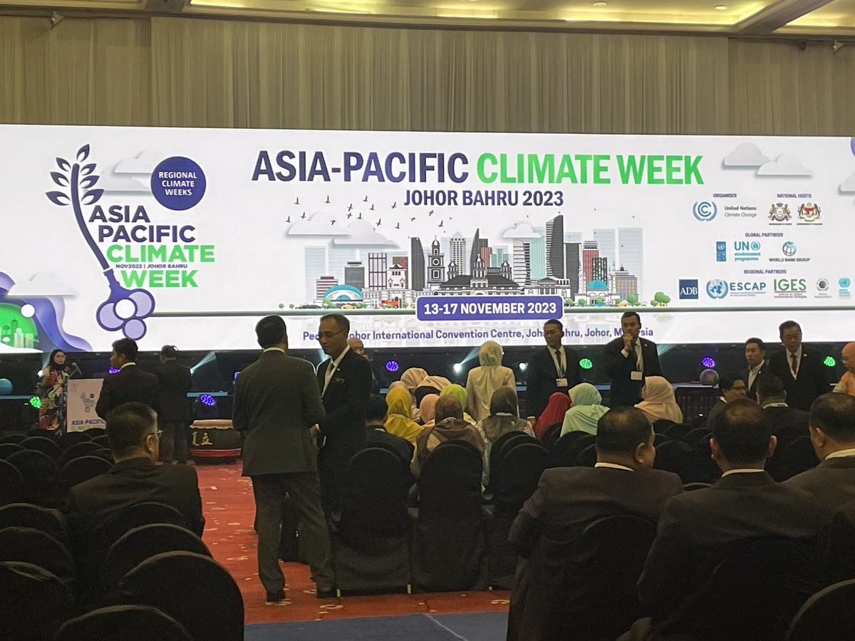 Government leaders, businesses, and civil society organizations gather in Johor Bahru, Malaysia to discuss climate solutions in Asia and the Pacific, one of the most vulnerable regions to the impacts of climate change. #APClimateWeek #APCW2023 @PhilstarNews