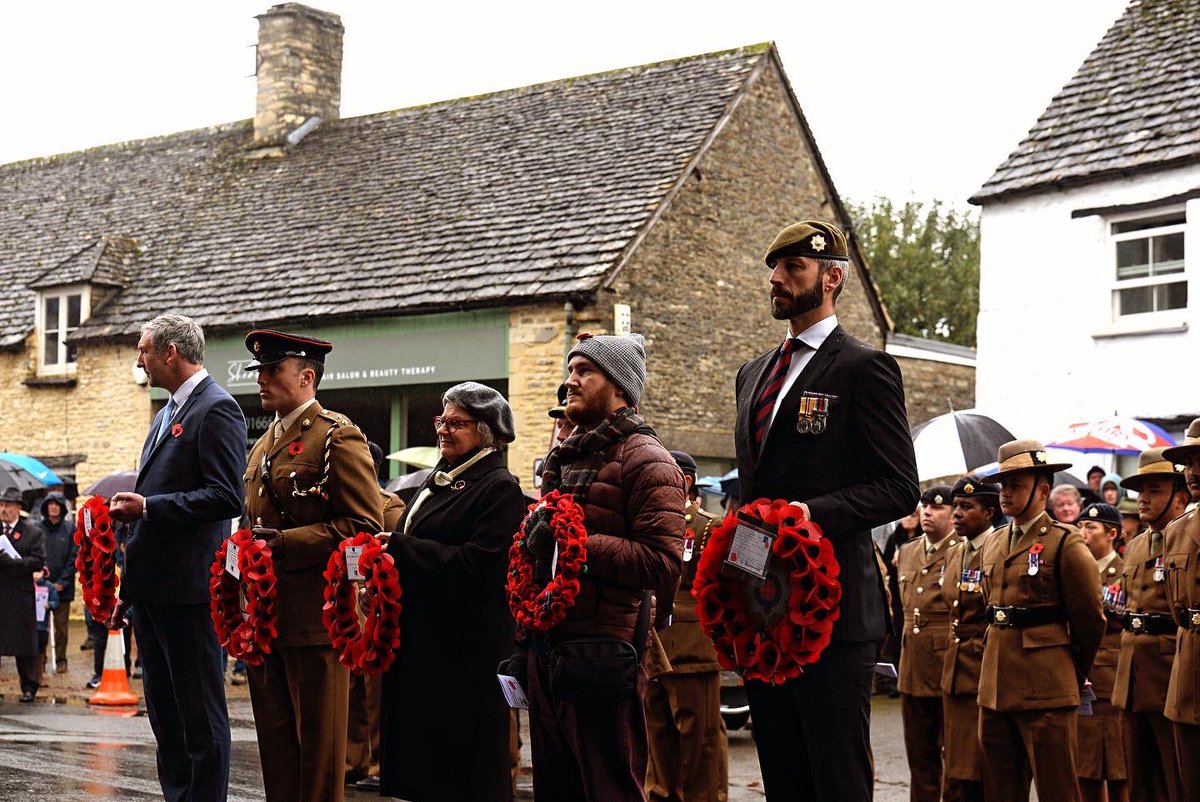 9RegimentRLC's tweet photo. “ With proud thanksgiving, a mother for her children,
Britain mourns for her dead across the sea.
Flesh of her flesh they were, spirit of her spirit,
Fallen in the cause of the free.”

Lest we forget. https://t.co/SUIfWdlXnF