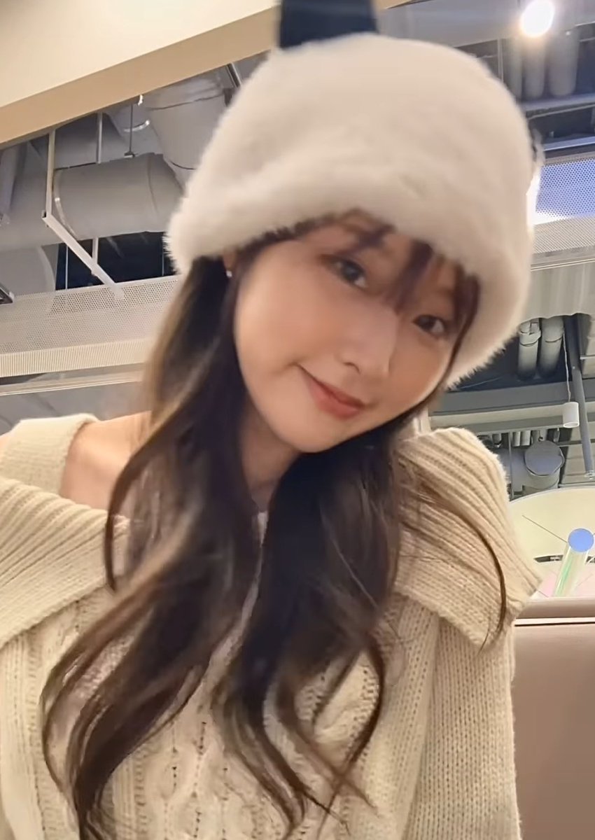 thinking about jieun tweet media