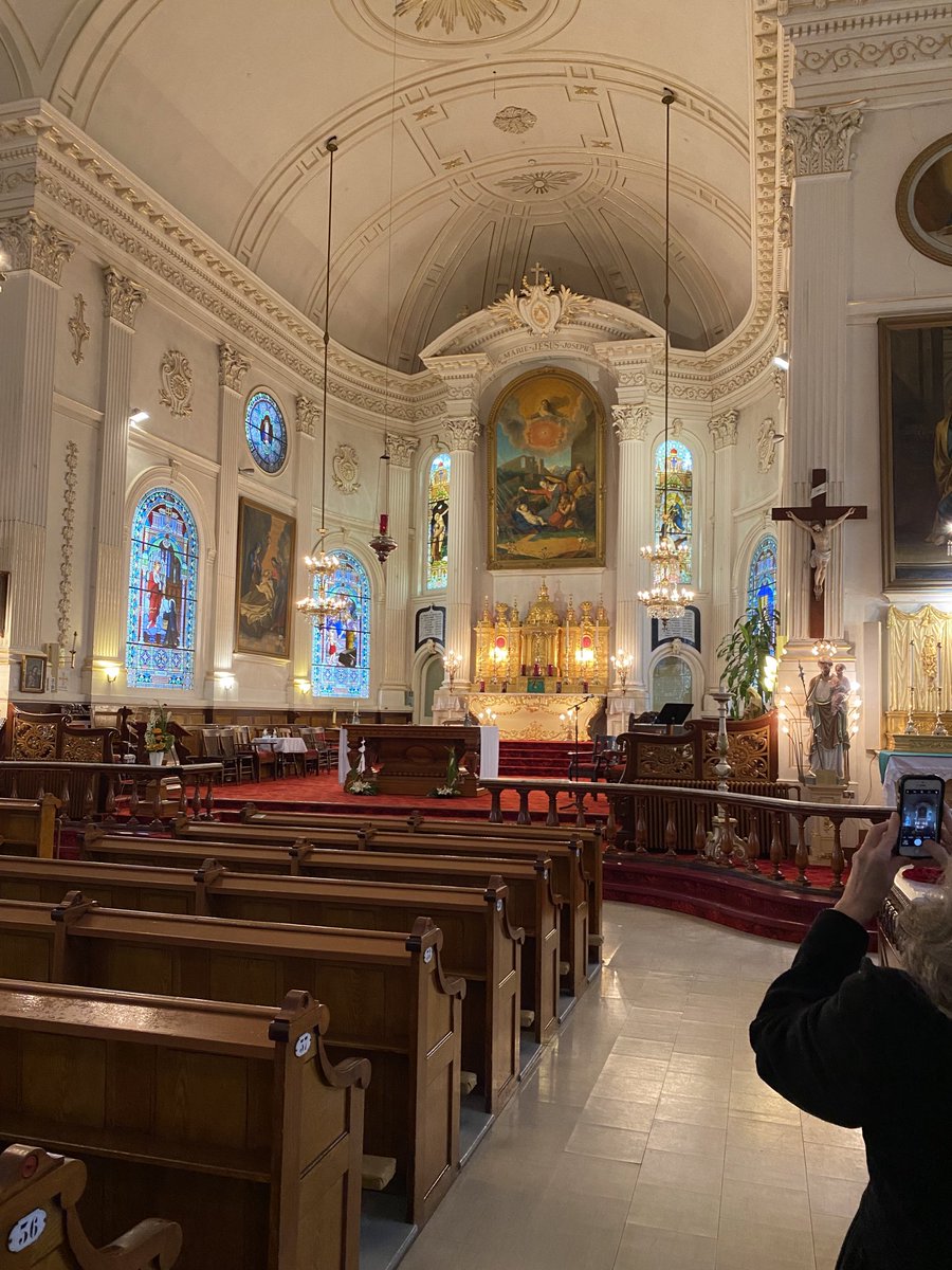 J’ai fait une visite cette semaine à la magnifique église de Cap Santé ou certains de mes ancêtres Garneau sont enterrés. Un trésor de notre patrimoine.