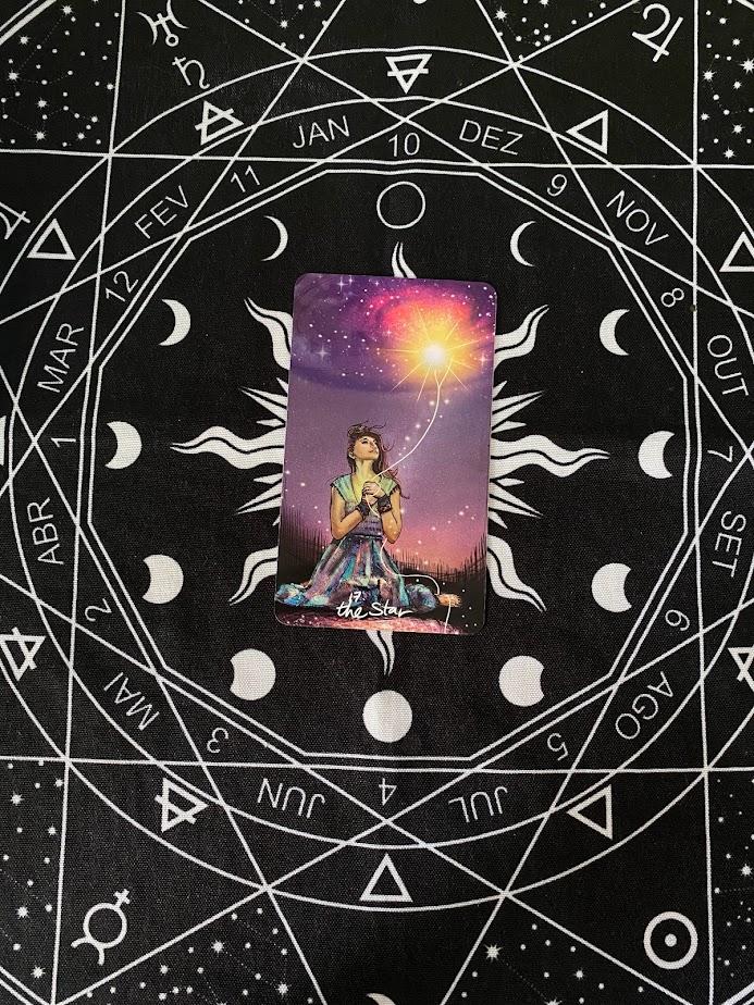 luandsoaress's tweet photo. ♎️ Libra: ai, que semana renovadora! Depois das noites mais escuras e das batalhas mais árduas que seu coração travou, a renovação chega na sua vida, prometendo transmutar toda dor, mágoa e desarmonia em leveza, cura e felicidade!

Só você sabe pelo que você passou, só você sabe pelo o que você tá passando e o quanto isso é difícil. Se orgulhe por ter lutado até aqui e por ter resistido! Como você aguentou?

Mas não é só você que vai ver seu brilho, que estará incrivelmente estonteante nesta semana!

A cura chega aos porquinhos, até o momento em que você percebe que o que mais te incomoda, já foi superado!

Às vezes, a vida pesa mais do que a gente acha que pode aguentar. E os momentos ruins fazem parte da nossa caminhada, e de forma alguma define. todo o seu processo.

Toda confusão sempre passa, tá bom? Tudo passa!