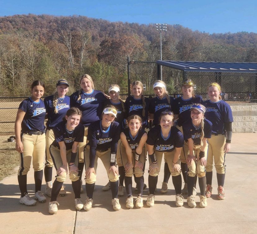 IndyEdgeStrelow's tweet photo. Scenic City: -Ashley .455 Ave, 3💣 -Ginger .581 Ave, ITP HR -Sophie .500 Ave, ITP HR, 5 SB

FtW Showcase: -Finley 1.40 era, .625 Ave, 💣 -Maddie .500 Ave, .625 OBP, 💣 -Jlynn .500 Ave, .714 OBP -Ginger .714 Ave, .750 OBP, 5 SB -Sophie .857 Ave, .875 OBP, 👀 5 SB, -Team .519 Ave https://t.co/qrvV6BxbvZ