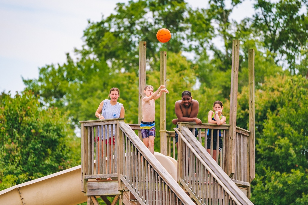 FROM DOWNTOWWWWNNNN!

No easy buckets at the pool!