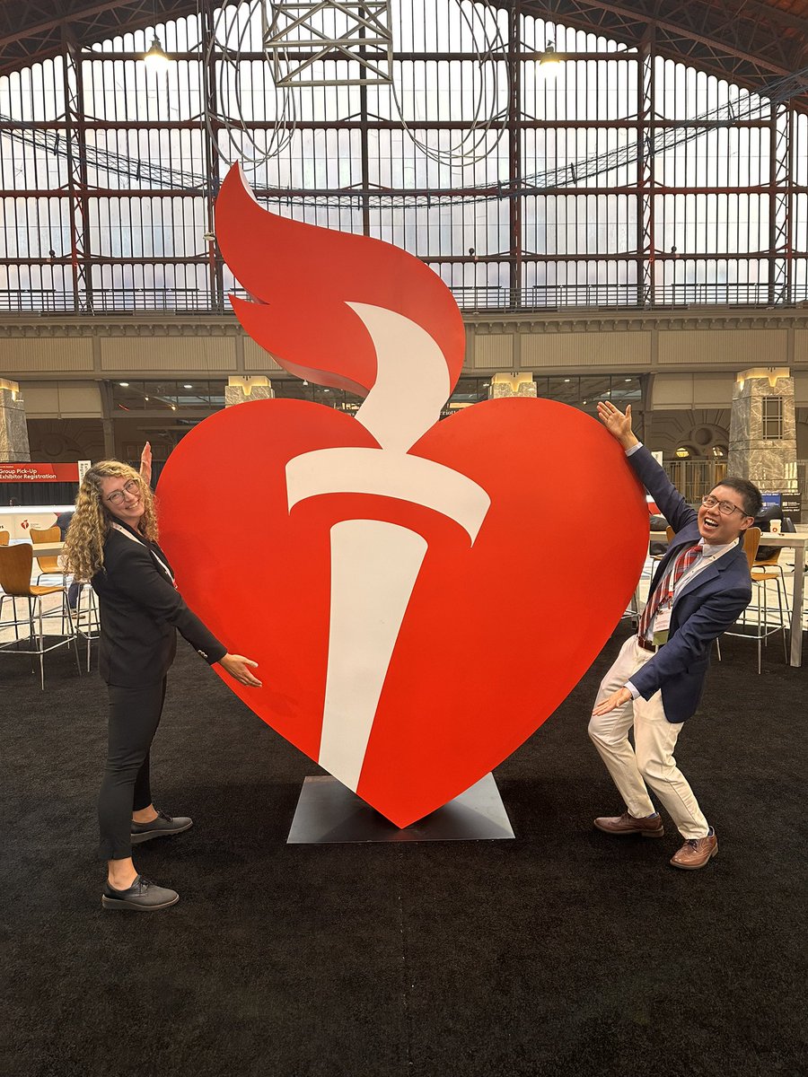 melissahinozmd's tweet image. So excited to see @VUMCMedicineRes alumni at #AHA23! @ruey_hu @VUMC_Medicine @DrJohnMcP