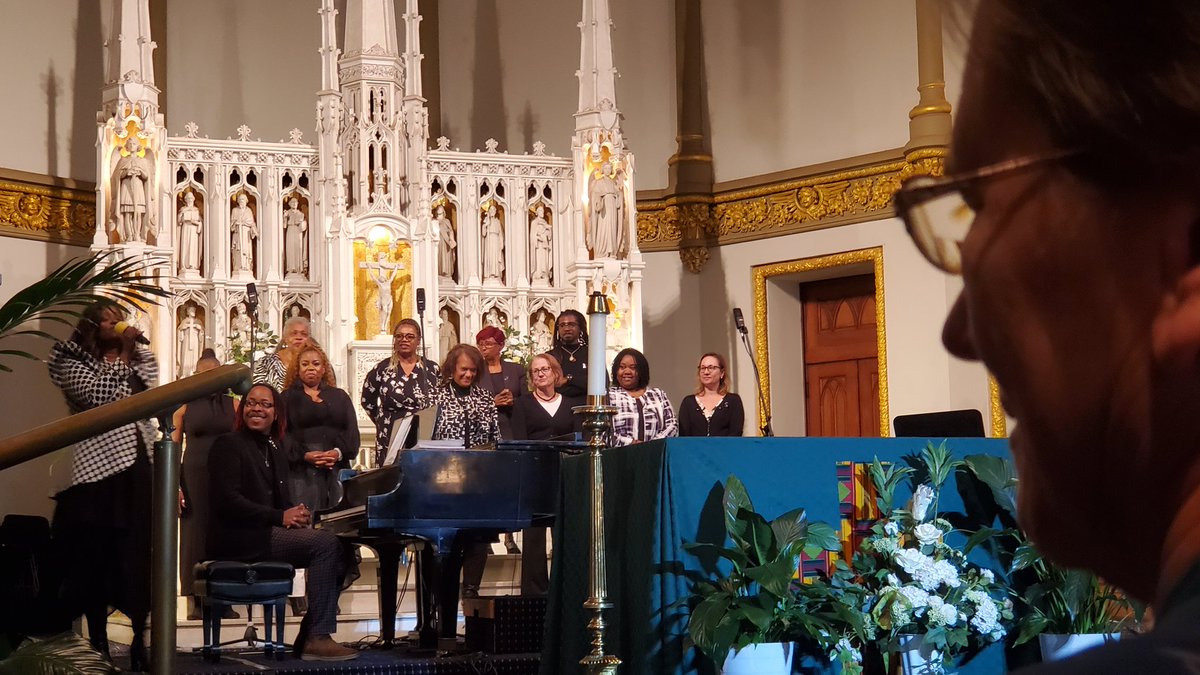 StAugustineRCDC's tweet photo. #EvergreenConcert #PsalmExperience 
"We've come to praise Your Name."
~St. Martin of Tours Catholic Choir
#GospelChoirConcert https://t.co/frOSREEho9