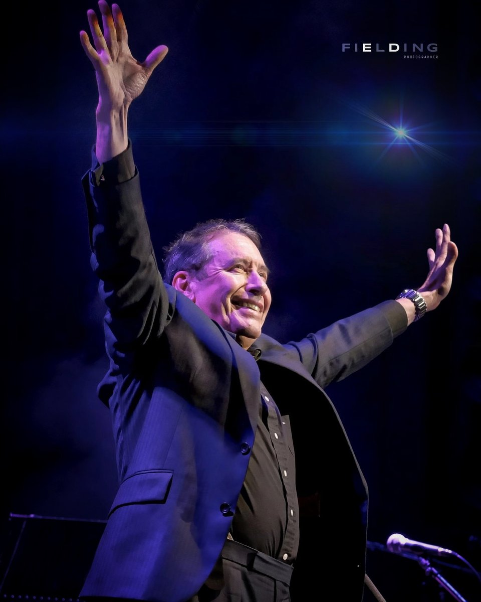 JOOLS HOLLAND Harrogate Convention Centre - 12.11.23 Photography Ed Fielding © edfielding.co.uk @JoolsBand @edfielding