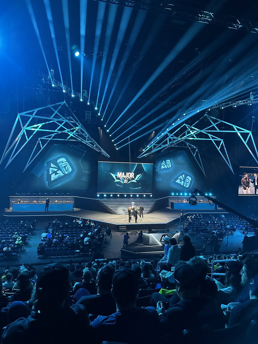 Last day at the Blast R6 Major <a href="/Beaulooo/">Beaulo</a> <a href="/MacieJay/">Macie Jay</a> <a href="/KingGeorge/">KingGeorge</a>
