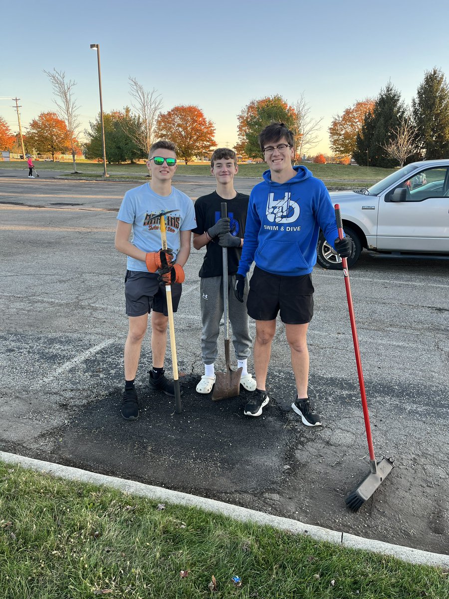 HDV Swim & Dive Team (@hdvswim) on Twitter photo HDV Swim & Dive Team serving our community at the Hilliard YMCA clean-up day! <a href="/hd_athletics/">HD Athletics</a> <a href="/DavidsonHS/">Hilliard Davidson</a> <a href="/HDAthleticBoost/">HD Athletic Boosters</a> #GoCATS HDV Swim & Dive Team serving our community at the Hilliard YMCA clean-up day! <a href="/hd_athletics/">HD Athletics</a> <a href="/DavidsonHS/">Hilliard Davidson</a> <a href="/HDAthleticBoost/">HD Athletic Boosters</a> #GoCATS