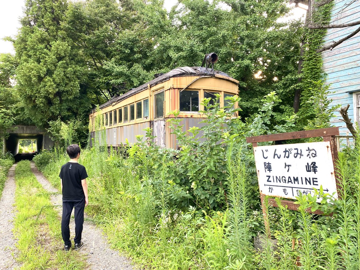 私設の安田民俗資料館は諸事情で閉館となっているみたいで無人の敷地内