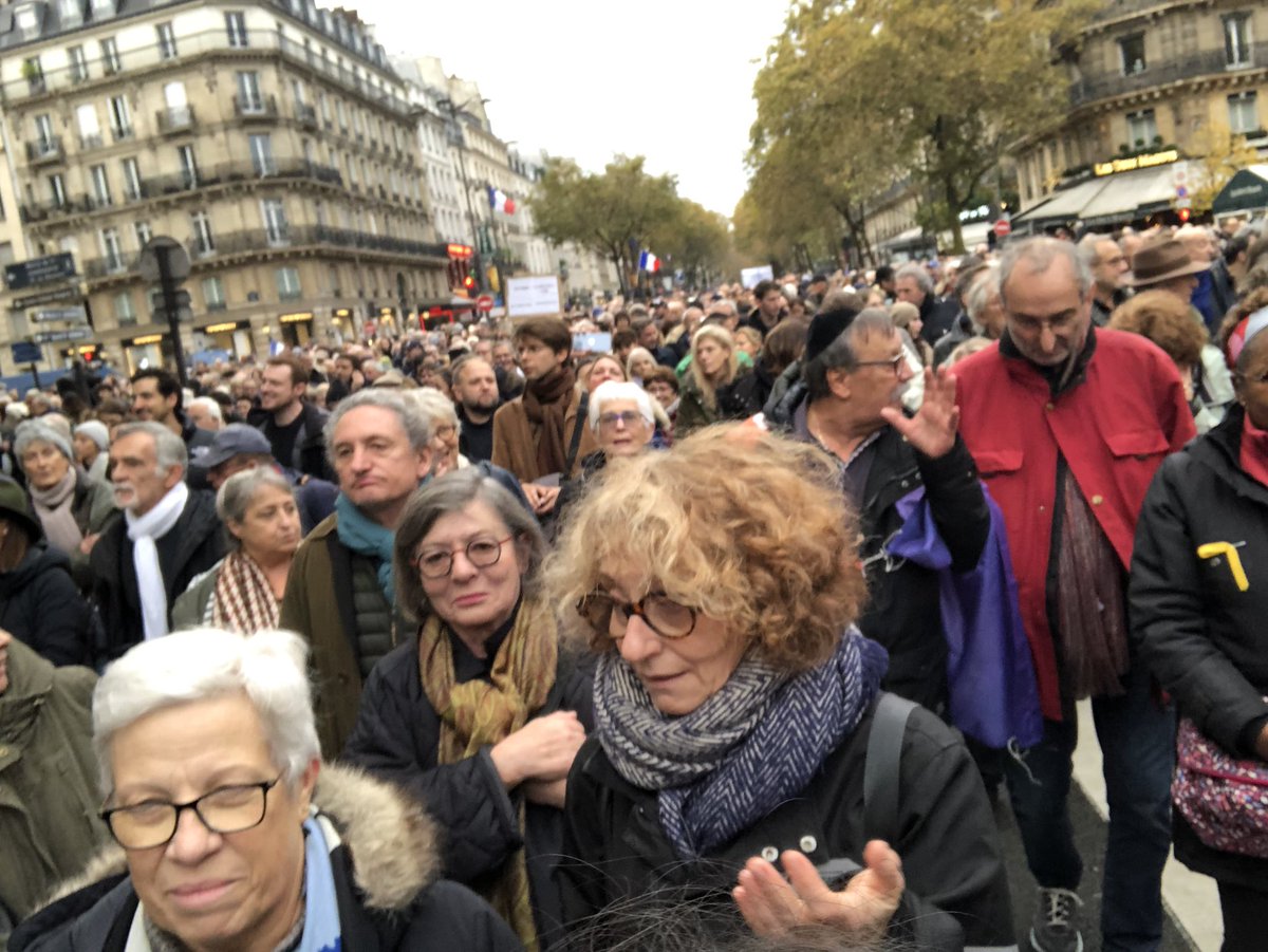 HorizonsParis13's tweet photo. @HorizonsParis13 était présent à la grande marche civique de ce dimanche contre l’antisémitisme. Soyons mobilisés pour la France et ses valeurs 🇫🇷🇫🇷🇫🇷 https://t.co/FBF5V66nOx