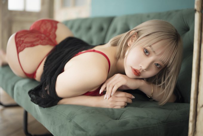 コスプレイヤーりなしぃのTwitter画像32