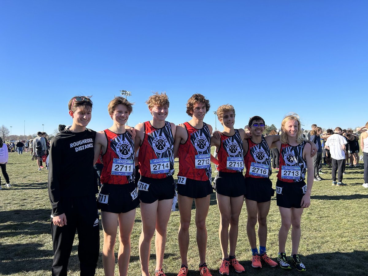 Great showing today at NXR Heartland in Sioux Falls!

12th place in the Championship Race against the top teams in ND, SD, MN, WI, IA, NE, and KS. Congrats RR D-Krew!

Also had athletes in the Open and Rising Stars division. Fun day in SF! 

Results - 
results.wayzatatiming.com/meets/28769/xc…