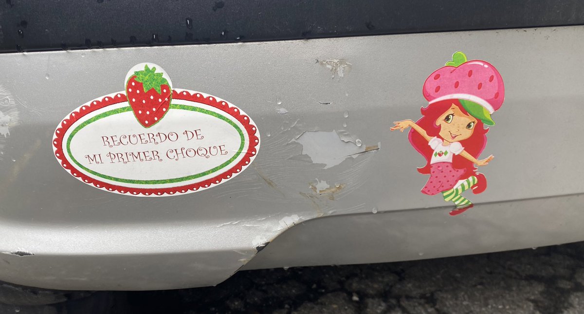 CleverSafo's tweet photo. VI ESTO EN MI CALLE HDKSJAKANA

Dios mío ojalá ser su amiga, que arte https://t.co/zimOBX5PGD