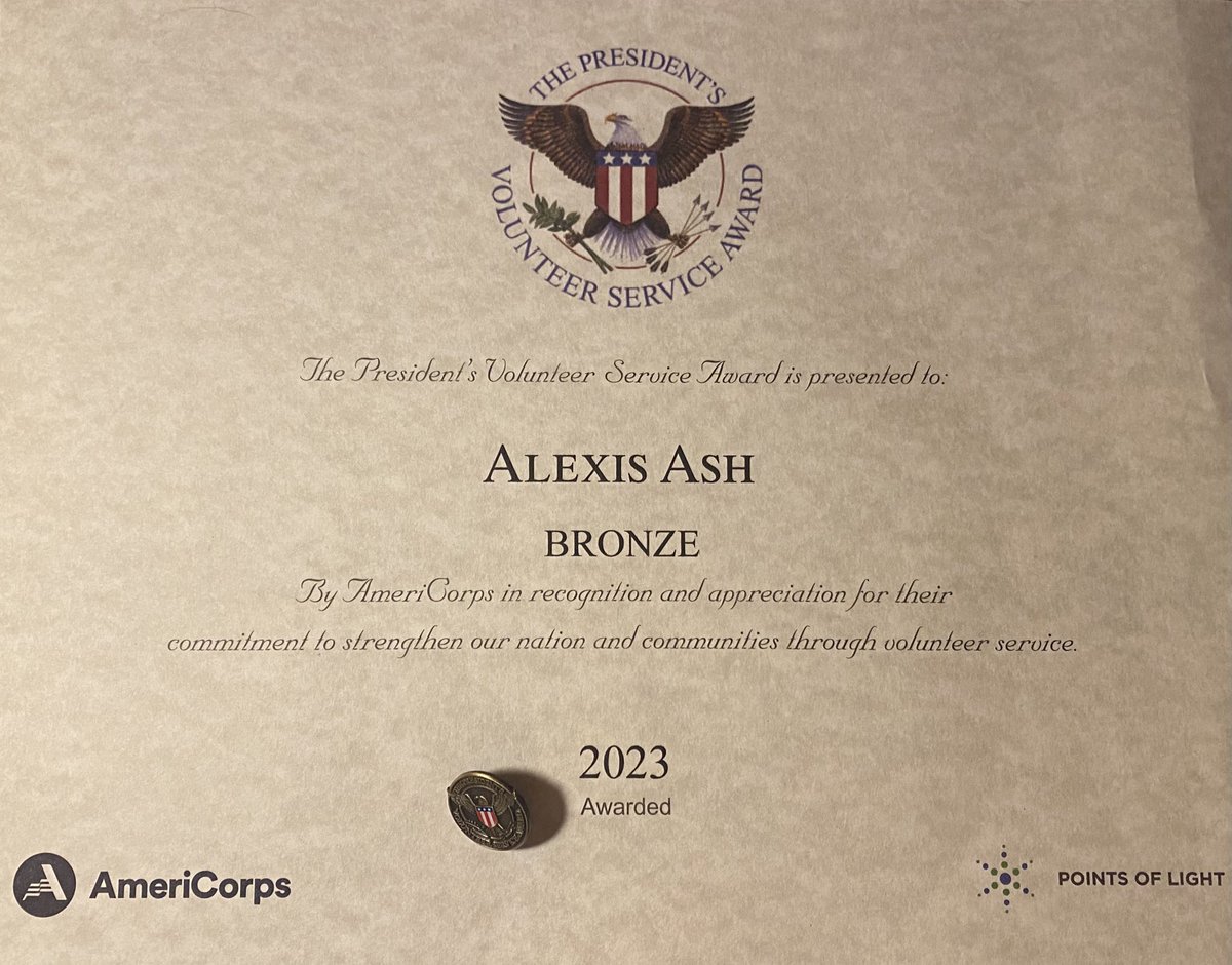 _alexisash's tweet photo. I am honored to receive the President’s Volunteer Service Award via Hugh O’Brian Youth Leadership. This award is presented by AmeriCorps in recognition and appreciation for my commitment to strengthen our nation and communities through volunteer service. https://t.co/6Uk3GQVfMO