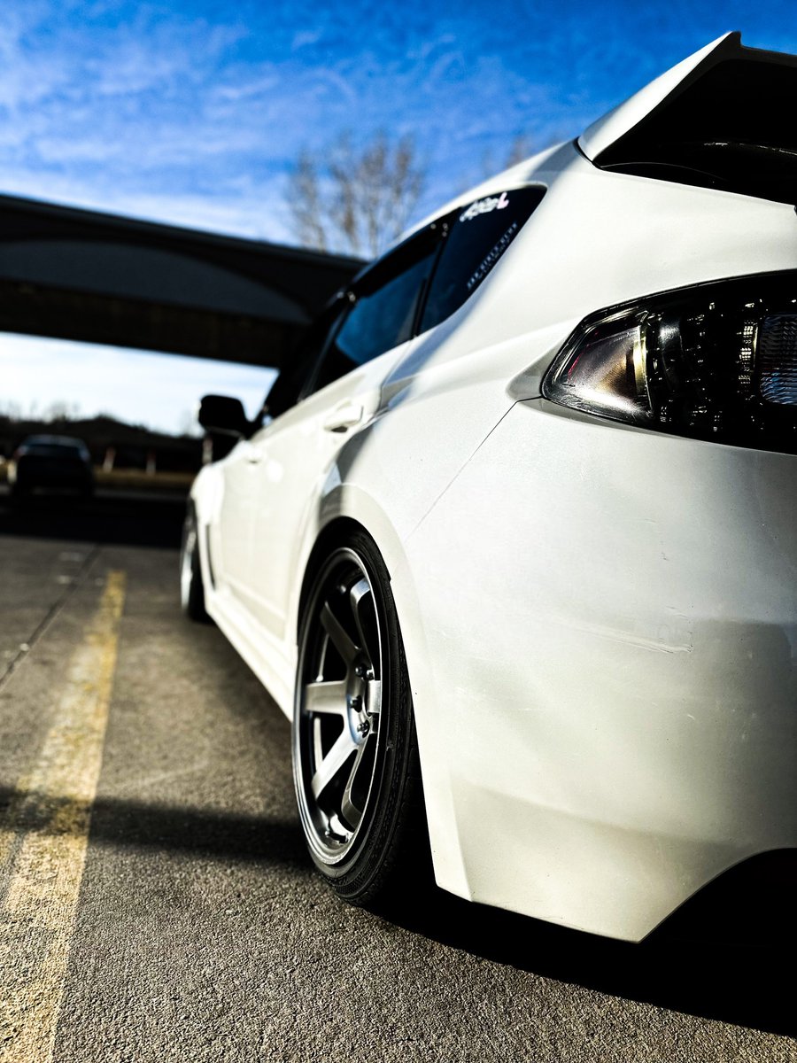 XOGothBabeeXO's tweet photo. Who loves boosted girls π₯°
#cargirls #boostedgirls #slammedenuff #lowaf #tattedboostedgirls #ContentCreator https://t.co/e8E6Tia9qC
