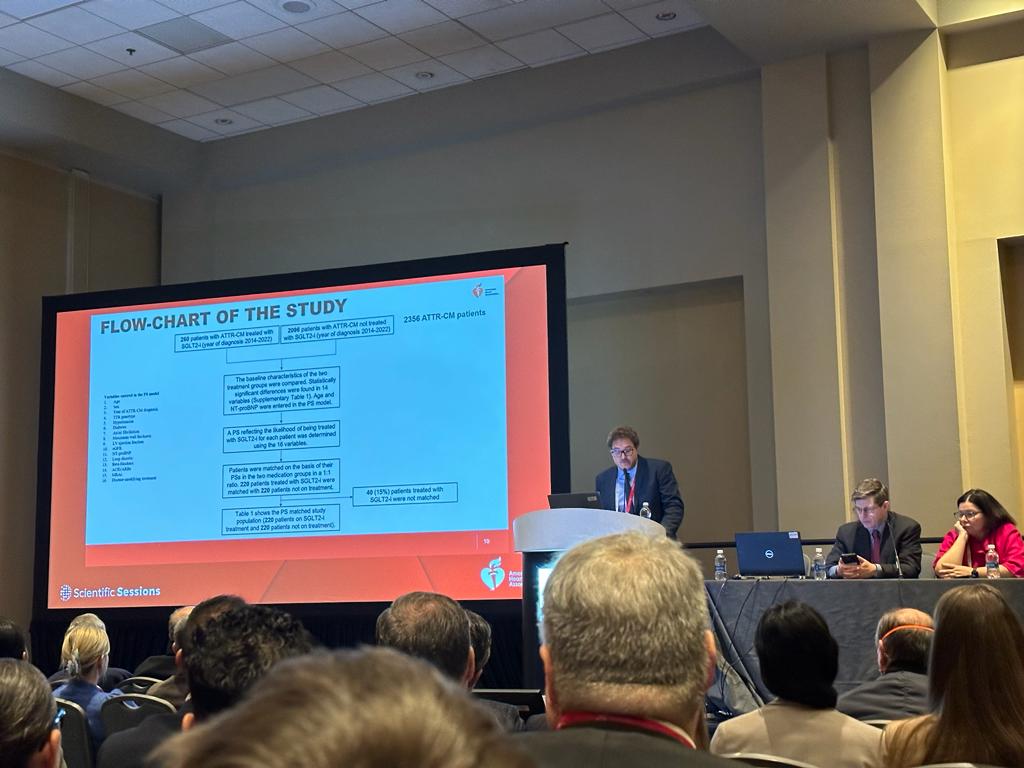 Incredibly honoured to present the research on SGLT2 inhibitors in ATTR-CM conducted at 14 international centres for #amyloidosis in the #LBCT session at #AHA23 Philadelphia Convention Centre Hugely grateful to my mentor @MariannaFonta11 and the team at the NAC in London🇬🇧