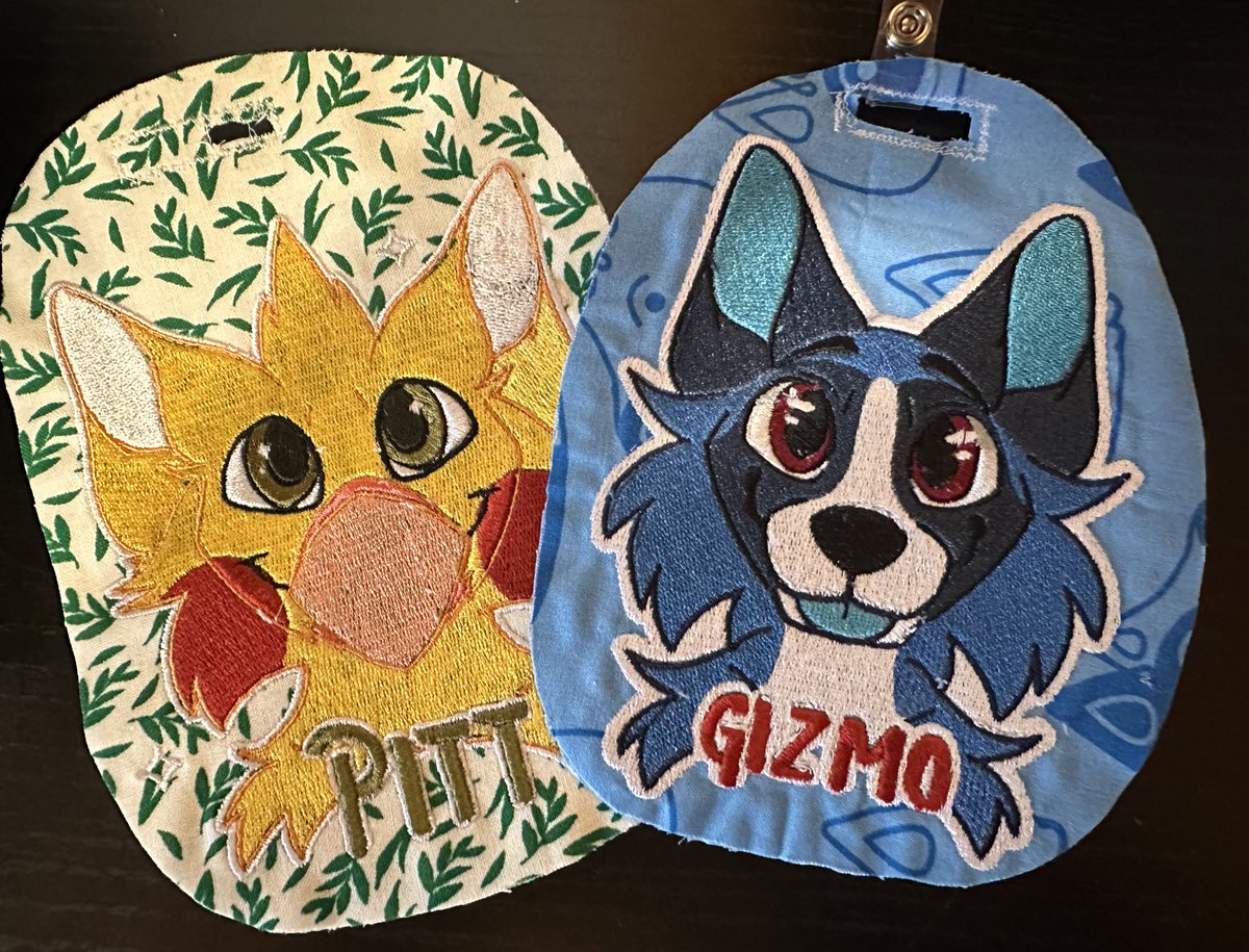 LakeMutt's tweet image. Do U want a cool embroidery Badge?

✨ Join the give//away ! 🪡 ✨ 

Just do the following ! 
- RT
- Follow
- Comment ur favorite holiday treat ❄️ 

Ends 11/16 🌱 

Shipping is free for USA, international must pay 📬 

More info (PLS READ) ⬇️