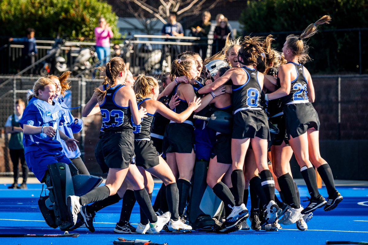 DukeFH's tweet image. Such a special Sunday in Bull City 💙

More from the win: goduke.us/3ucABee

#DukeTrue #GoDuke