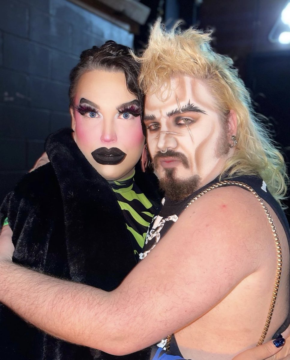 “I’m your god damn mother!” My son @PrinceHarmingTv surprised me at the gig last night with @Chel0ra Night made 🖤 Xoxo @STREAMQUEENSnet 🥰