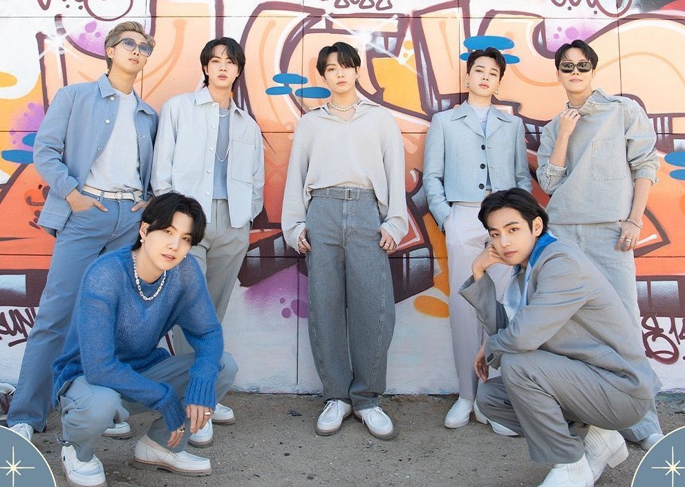 about_time_army's tweet photo. BTS BTS BTS 
BTS PAVED THE WAY
BTS IS 7
BTS OUR FOREVER ARTIST
BTS THE BEST
BTS FOREVER
보라한다규~~~~😍😍😍😍😍😍😍 https://t.co/XYdGHxL3rU