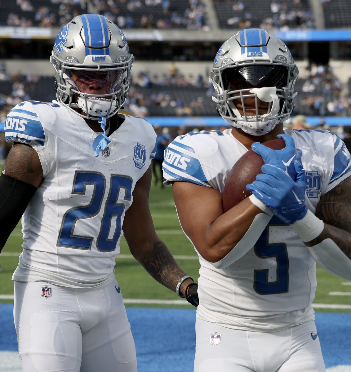 Lions backfield in Hollywood 🎬

Jahmyr Gibbs: 17 Touches, 112 YDS, 2 TD
David Montgomery: 12 Carries, 116 YDS, 1 TD