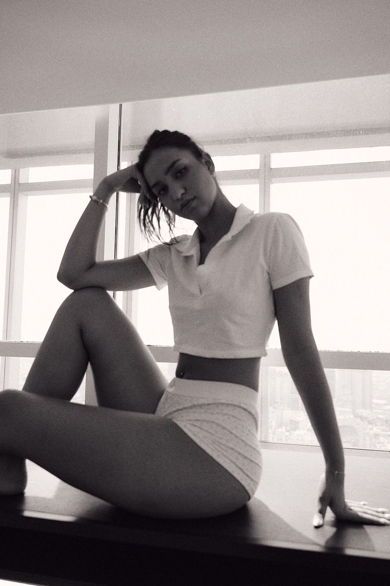 Mikaela Lafuente Fanpage 🇫🇷 @mikalafuentefan - Twitter Profile | Sotwe