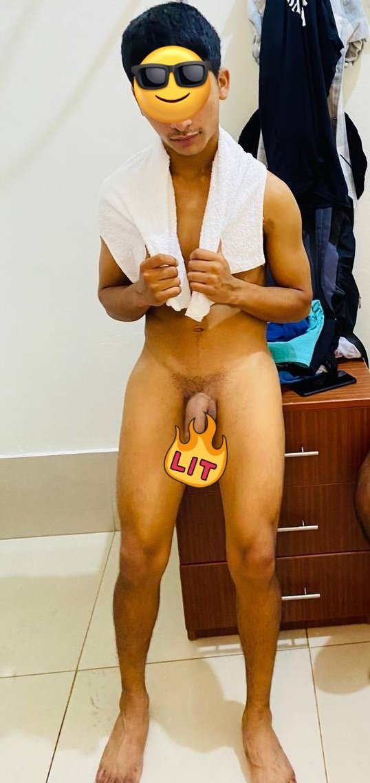 miketupapi1's tweet photo. Con muchas ganas de una buena follada!!! Quien me da su culito??? https://t.co/YnVldJynhb