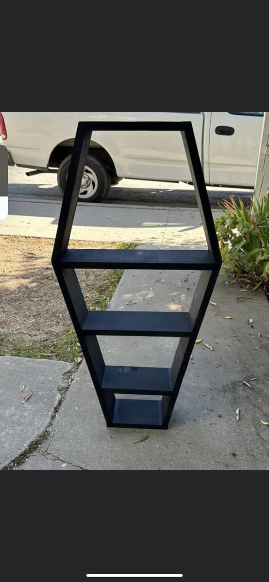 alexjayblack's tweet photo. what my gf sent me vs what i built her.. https://t.co/UmIvTT5zIc