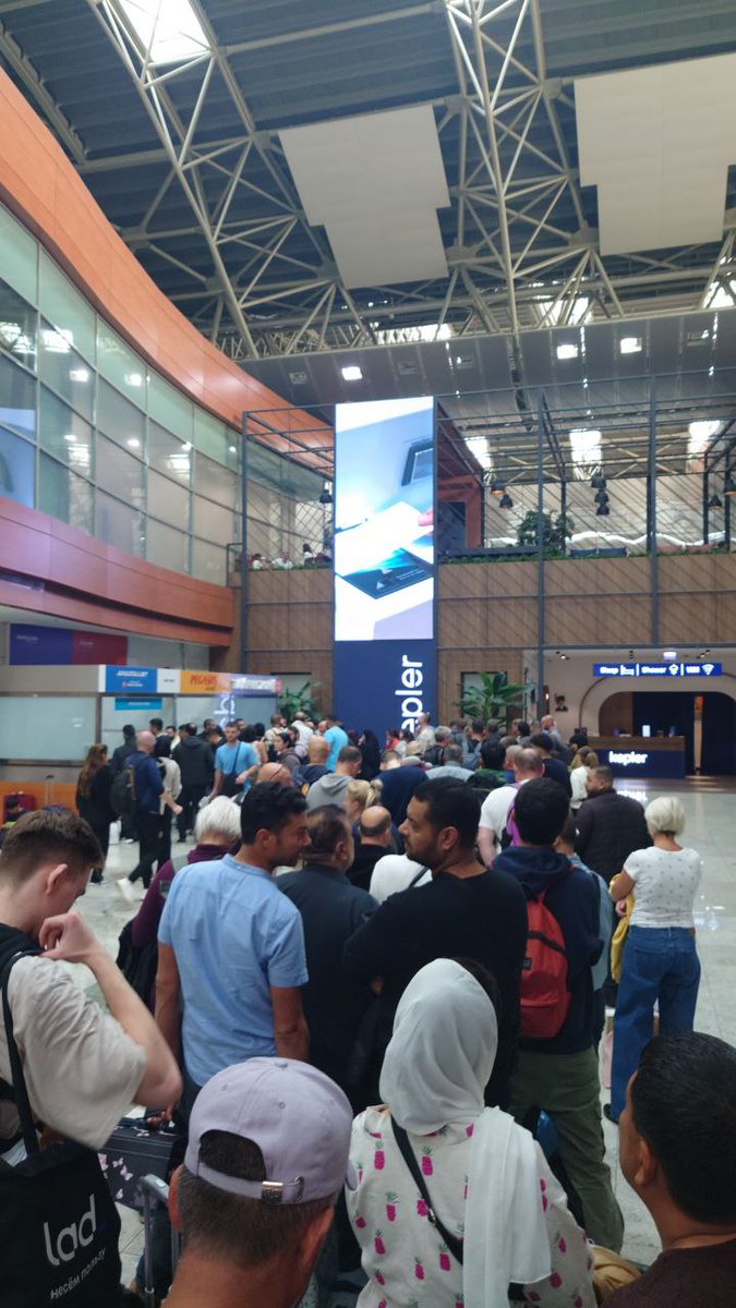 darikcr's tweet photo. I am filing a claim to Pegasus Airlines: https://t.co/3tfqHs4ewz

In case you encountered the same issue (waiting for 5+ hours just to leave Sabiha Gökçen Airport), plz contact me. That humiliation is subject to class action. https://t.co/m8psdGpFFt