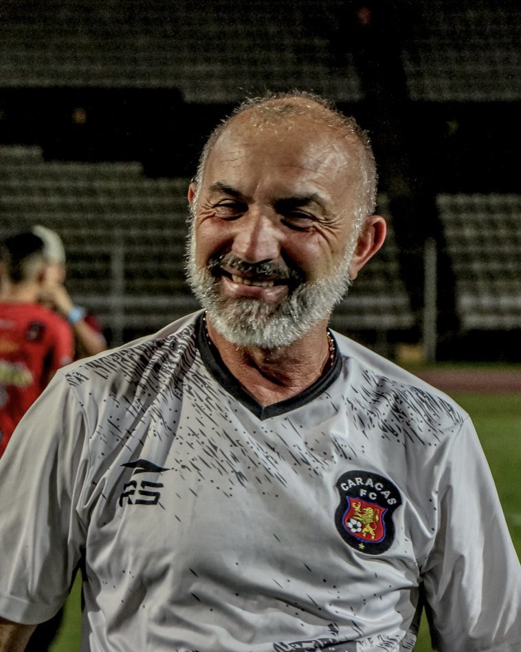 rubertq6's tweet photo. Te extrañamos ❤️ https://t.co/YDkVNBDehf