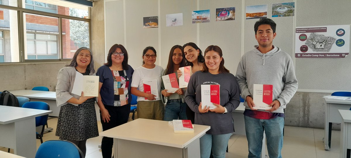 CruzAmira's tweet photo. #TemporadadeUniversidades 2023

¡Gracias a la reconocida #Periodista #Columnista Soledad Jarquín Edgar @jarquinedgar por compartirnos la experiencia de su importante #Columna #MujeresyPolítica en #ElImparcial, así como en #SEMMéxico de #SEMLAC!

1/2 https://t.co/Rx9CcU1SBO