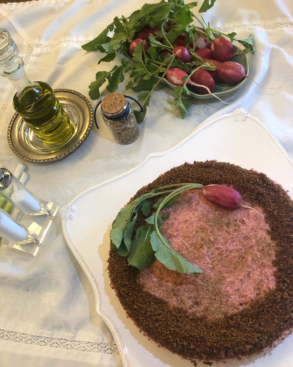 cuisine85's tweet photo. “Un diplomate est un homme qui est payé pour tenter de résoudre les difficultés qui ne se seraient jamais présentées s'il n'y avait pas eu de diplomates.” https://t.co/SiG9rmq3jm