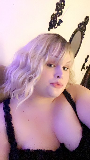 💕😘 https://t.co/aNiOZ7Ahrk<a href="/tag/legs"class="tags"><span>#legs</span></a><a href="/tag/belly"class="tags"><span>#belly</span></a><a href="/tag/thickthighs"class="tags"><span>#thickthighs</span></a><a href="/tag/trans"class="tags"><span>#trans</span></a><a href="/tag/feetcontent"class="tags"><span>#feetcontent</span></a>