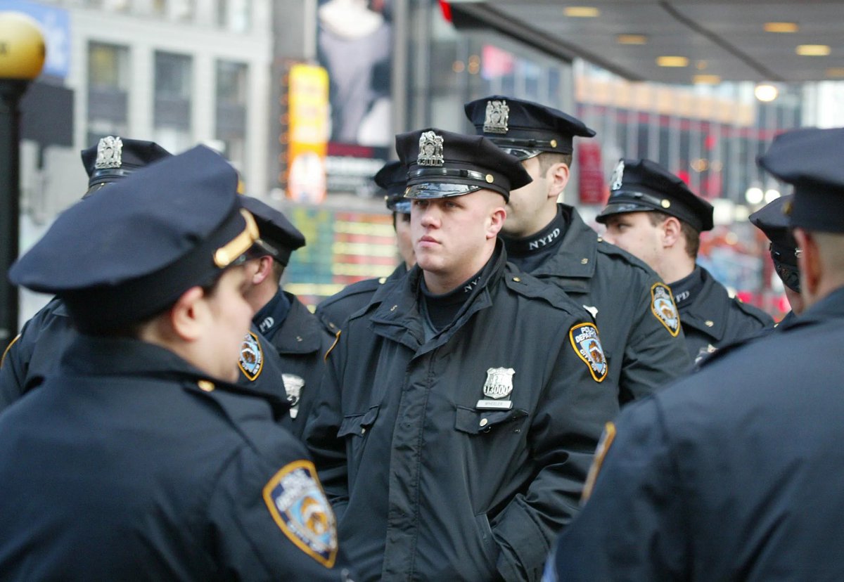 officer_Lew's tweet photo. BREAKING🚨: NYPD officers are suing the city for $75 million after being fired and losing “full pensions and health benefits” for refusing to get the COVID vaccine. https://t.co/qlfSMQugE2