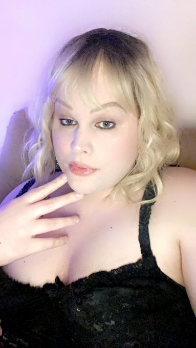 💕😘 https://t.co/aNiOZ7Ahrk<a href="/tag/legs"class="tags"><span>#legs</span></a><a href="/tag/belly"class="tags"><span>#belly</span></a><a href="/tag/thickthighs"class="tags"><span>#thickthighs</span></a><a href="/tag/trans"class="tags"><span>#trans</span></a><a href="/tag/feetcontent"class="tags"><span>#feetcontent</span></a>