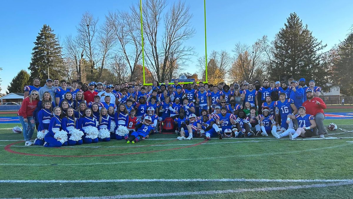 A great day for our program and school. Extremely proud of the way these guys fought all season. Thank you seniors! DING DING!! 🔔🔔 <a href="/HanoverFTBL/">Hanover Football</a>